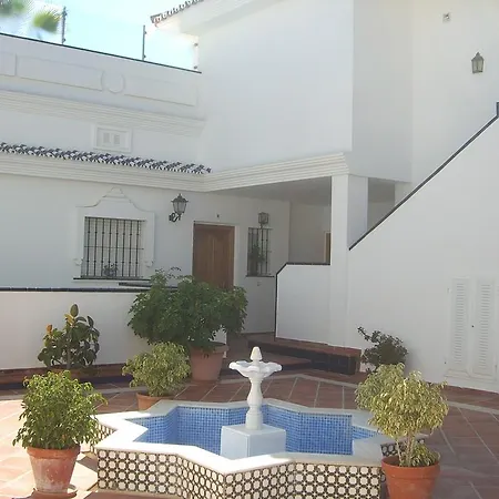 El Faro Arkadia: Beachfront With Lighthouse Views Apartment *