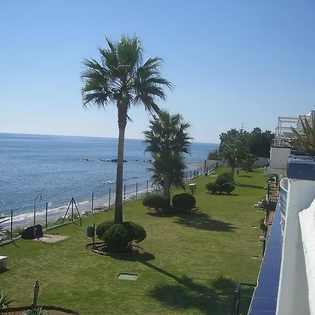 El Faro Arkadia: Beachfront With Lighthouse Views Fuengirola